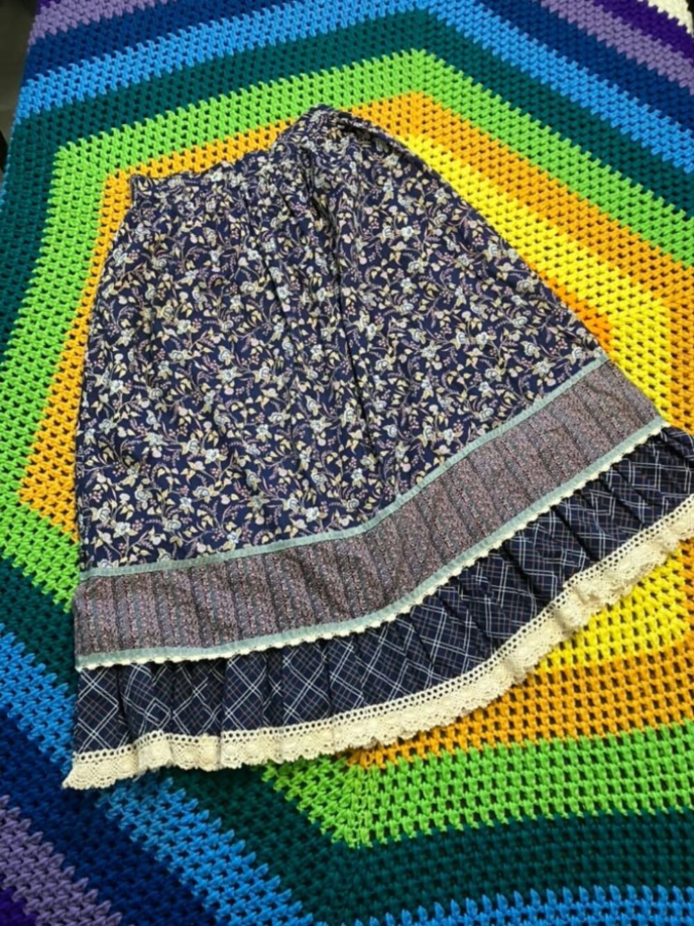 70's Vintage Gunne Sax Gunnies Blue White Pink Green Calico Prairie Midi Skirt